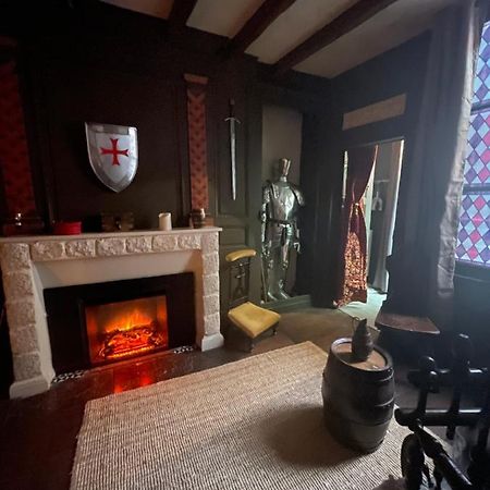 Une Nuit Comme Un Chevalier! Coeur Historique - Hypercentre. Troyes Bagian luar foto